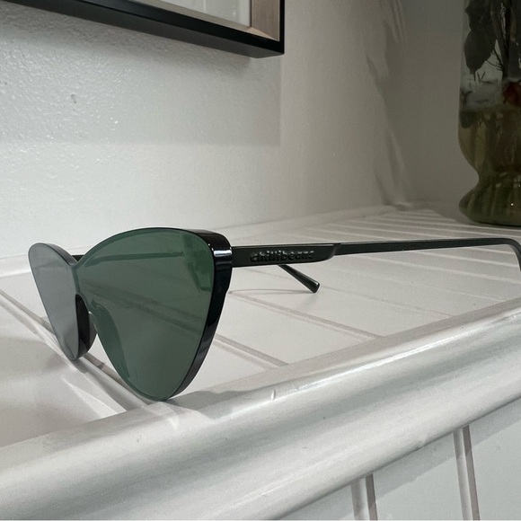 Cat eye green lens - Picture 3 of 7